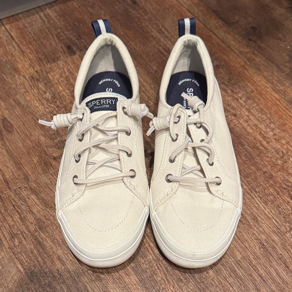 Sperry White Canvas Low-Top Lace Sneakers with Navy Heel Tabs